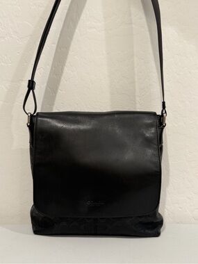 Coach Charles Messenger In Signature Crossgrain Leather